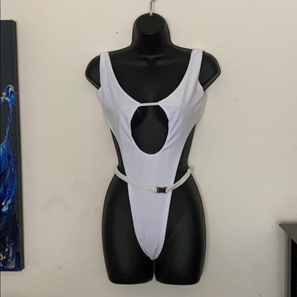 Sexy cutout monokini - M NWT
